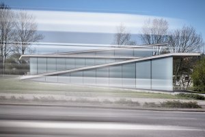 mmcité, CONSTRUQTA, lavička / Fránek Architects, Modlitebna Církve bratrské, Litomyšl – foto