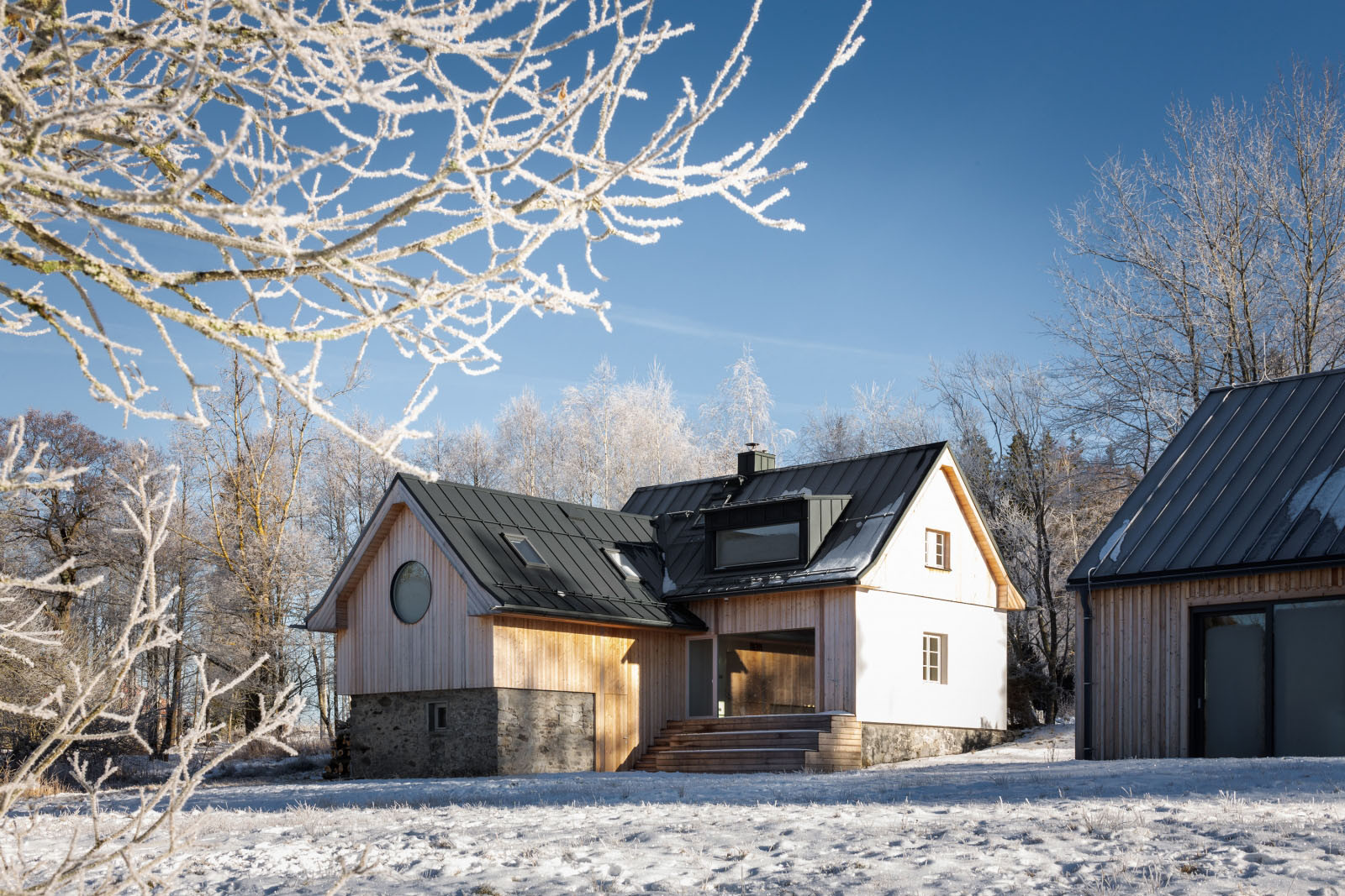 Chata Lipka na Šumavě od ateliéru Harazim Karel Architektura