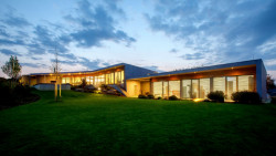 Rodinný dům v Českých Budějovicích, Ateliér Vostracký