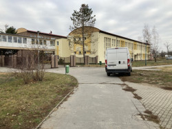 Nadace Proměny Karla Komárka vyhlašuje výzvu k obnově parku před Základní školou U Červených domků v Hodoníně