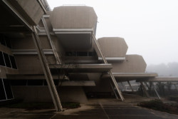 Stav budovy před zahájením demolice