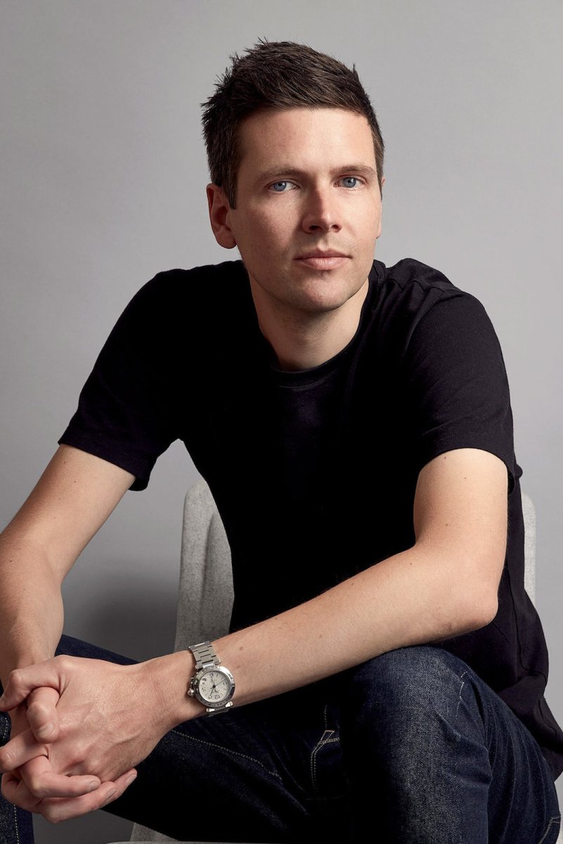 Úvodní část Designblok Talks bude moderovat šéfredaktor Dezeenu, Max Fraser. 