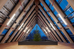 Sídlo Kloboucké lesní od ateliéru Mjölk