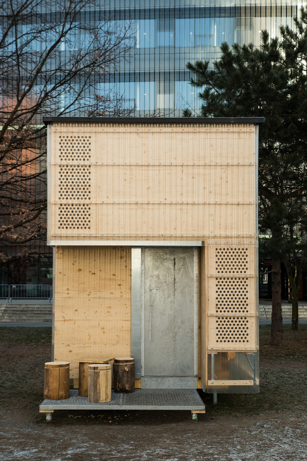 Útulna JENGA od Jakuba Daniela z Fakulty architektury ČVUT © Kristýna Padrtová