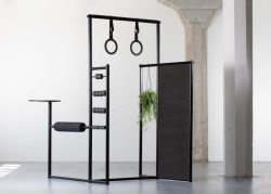 Wellbeing prvek Olymp, který dává možnost protažení celého těla (Kolekce nábytku PerSoma přináší wellbeing do kanceláře; Balance in Motion)