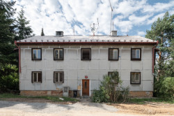 Městské bytové domy v Plzni, Projectstudio8: Původní poválečné bytové domy