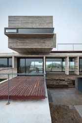 Luciano Kruk arquitectos, Golf House / Casa Golf – foto