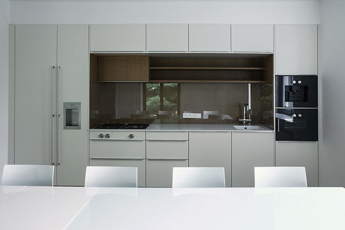 Edit!, 180° house – foto