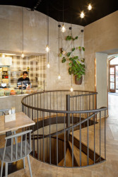 Kryštof Blažek, Interiér restaurace Modrý Zub - foto