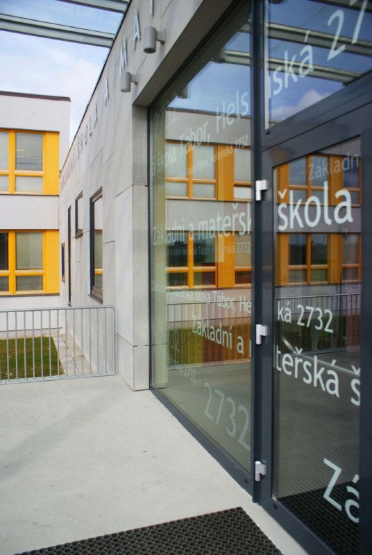 Projekční ateliér David, Rekonstrukce ZŠ a MŠ Helsinská - foto