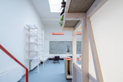 Coffee hub GROUNDS, KOGAA / Alexandra Georgescu, Tomas Kozelsky, Viktor Odstrčilík, Kateřina Baťková, Josef Řehák, Kateřina Čenovská