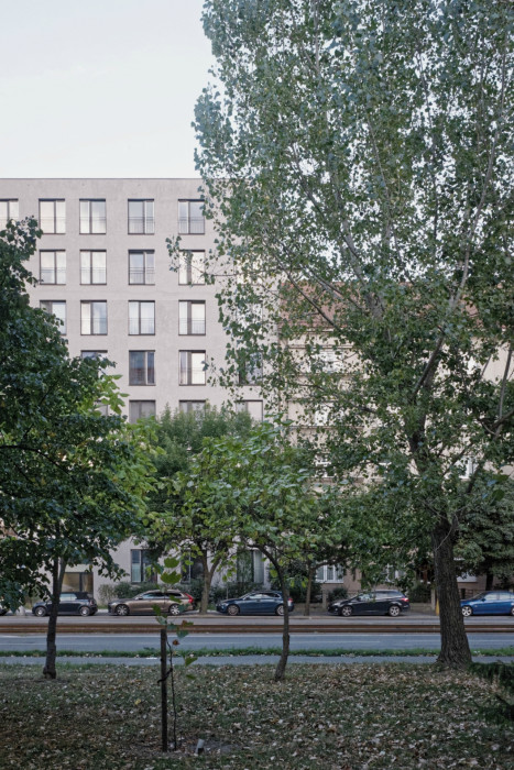 Bytový dům Račianska, GutGut