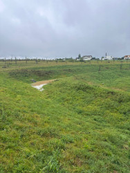 Voda v průlezích leží maximálně tři dny, pak se vsákne a odpaří a zůstane zase jen louka.