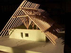 Atelier 8000 (Martin Krupauer, Jiří Střítecký), Mateřská škola v Dobříni, model krovu - foto