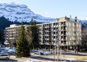 Brutalistní lyžařský rezort Flaine ve Francii, Marcel Breuer
