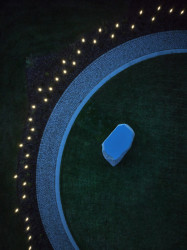 Přibyla nová rozptylová loučka v kruhovém půdorysném tvaru. (Poslední místo, mjölk architekti)