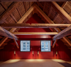 Skleněná chalupa v Jizerských horách od studia Mjölk