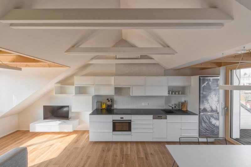 masparti, Podkrovní byt na třídě Míru – foto