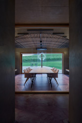 Nový wine bar Reisten v Pavlově od studia ORA