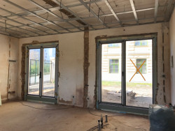 Probíhající renovace bývalé kuželny ze 30. let v plzeňských Štruncových sadech. Foto: Studio Toast