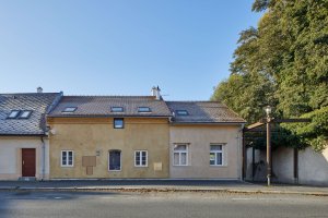 Rekonstrukce dvojdomu v Sušici od ateliéru Neuhäusl Hunal