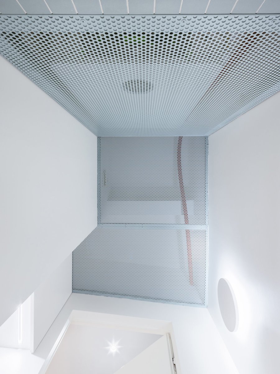 Kryt na kotel na WC (Nová dispozice bytu na Vinohradech; Architéka)