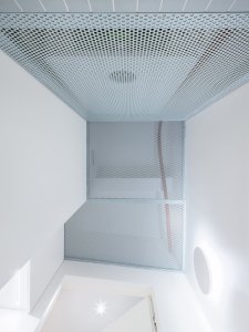 Kryt na kotel na WC (Nová dispozice bytu na Vinohradech; Architéka)
