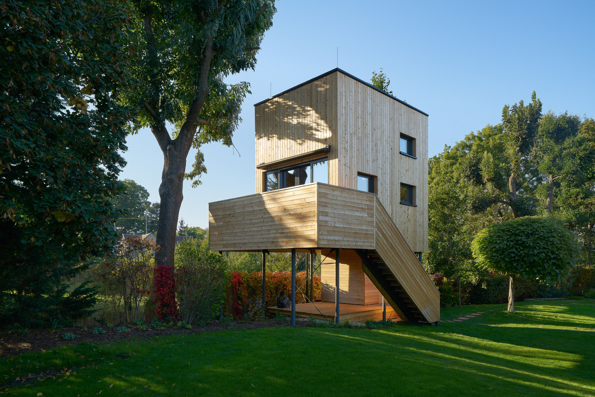 Dřevěný výměnek na Praze 4 od studia PRAJAGA