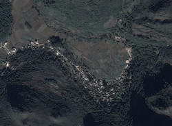 Landartový projekt Sinkhole Floor Drain od Hu Quanchun