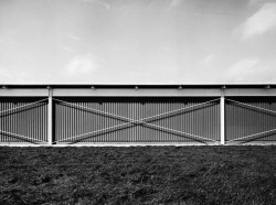 Nejvlivnější společný návrh Normana Fostera a Richarda Rogerse - továrna Reliance Controls ve Swindonu, Team 4, 1967