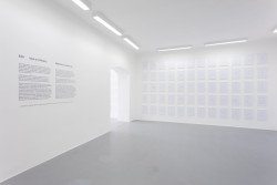 Výstava Idea a realita v Domě umění v Českých Budějovicích - ukazuje skici, tuto "spící archiekturu".