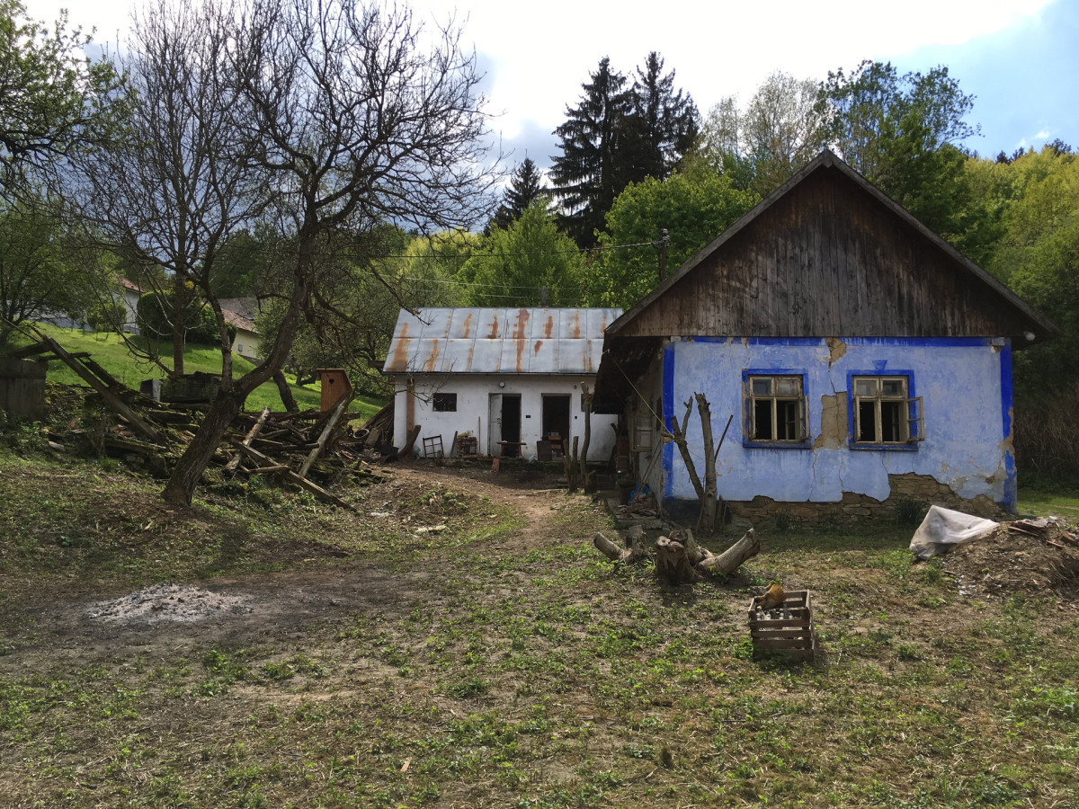 Původní stav Janúšovy chalupy (Obnova Janúšovy usedlosti na Žítkové; Hlinaři)