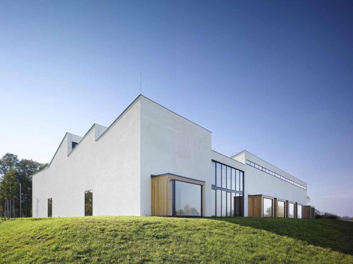 Archeologická základna Mikulčice, Pelčák a partner architekti, s.r.o.