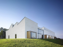 Archeologická základna Mikulčice, Pelčák a partner architekti, s.r.o.