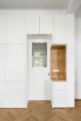 Rekonstrukce vinohradského bytu, No Architects,