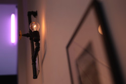 Trafajda, RFF: Interiér ožil novým duchem a působivá instalace různých typů světel vytváří na malém intimním prostoru elektrizující náboj