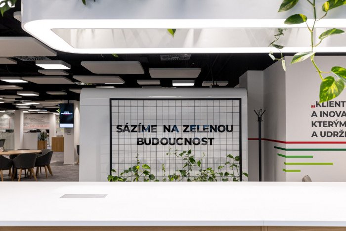 Pobočka Komerční banky v Praze od studia Reaktor