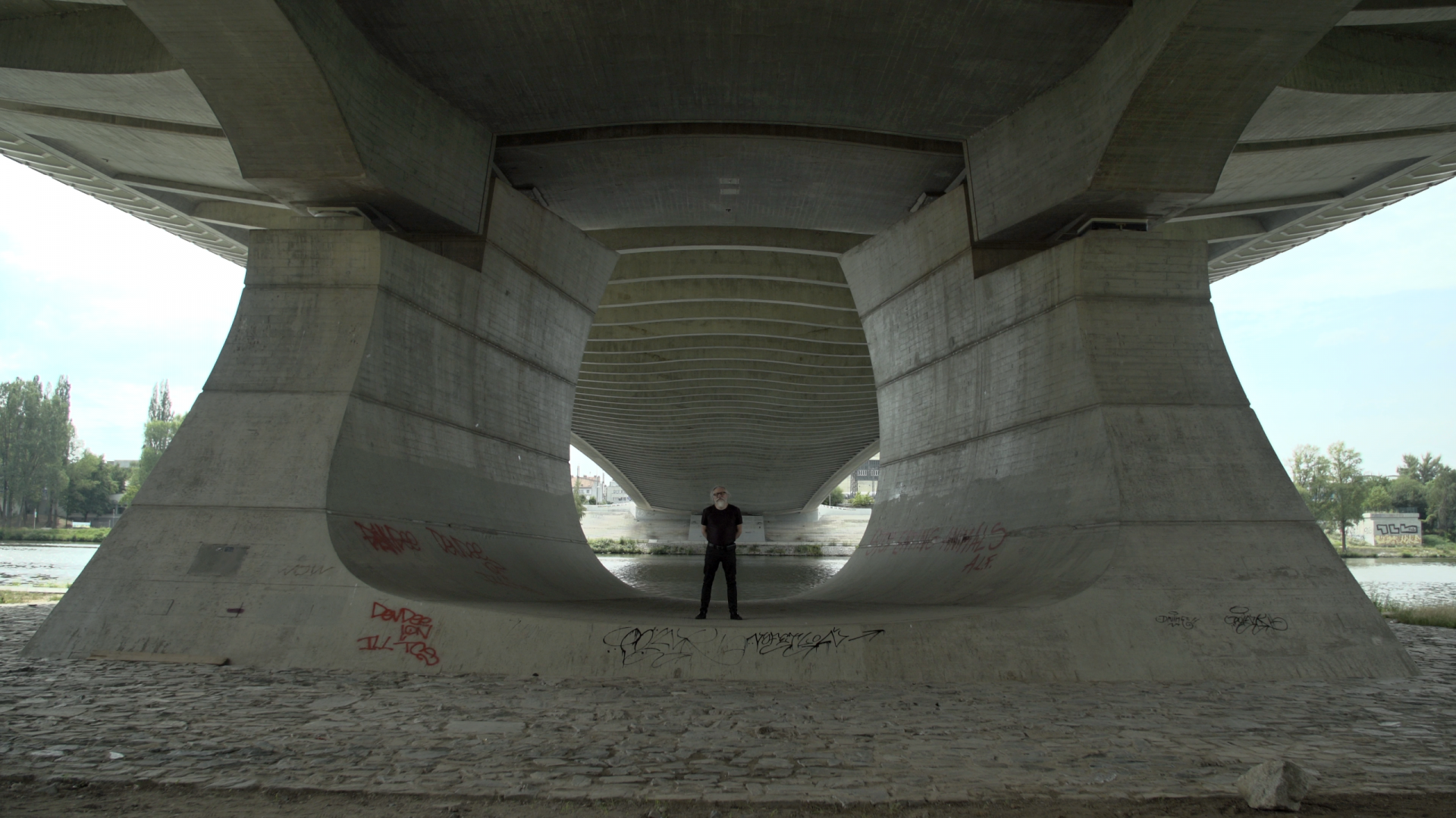 Trojský most, video-série Beton v architektuře