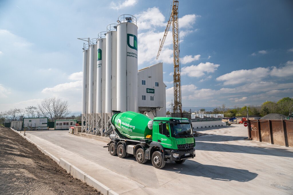 HeidelbergCement prochází změnou značky na Heidelberg Materials.