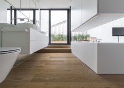 Rodinný dům v Mnichově s podlahou Admonter dub salis - foto