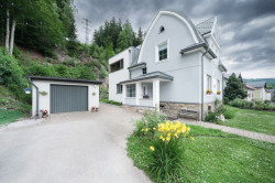 Michal Rosa, Nástavba RD Horská - foto