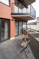 Pohled na balkon (Rezidence Starý pivovar v Brně-Králově Poli, Atelier RAW)