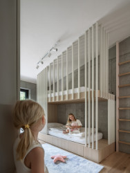 Dětský pokoj (Industriální přestavba rodinného domu; Atel!er)