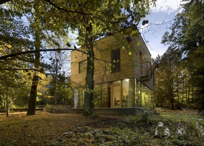 Dřevěný dům ve středních Čechách od sporadical