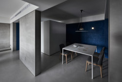 Šedivo modrý byt, Wei Yi i. d. a., Foto