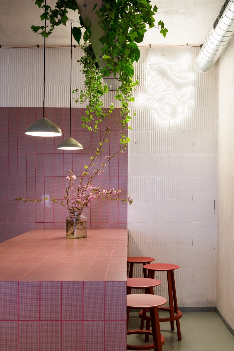 Architektonické studio NEUHÄUSL HUNAL navrhlo interiér pražského vietnamského bistra An