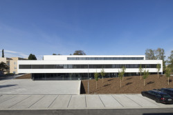 Pavilon rehabilitace Nemocnice Rudolfa a Stefanie Benešov, STA, projektový ateliér - foto