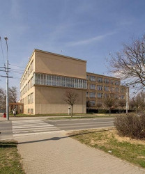 Hanuš Zápal, Pikovo gymnázium - foto