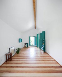 Malý dům s monumentální sprchou v Amarante, fala atelier