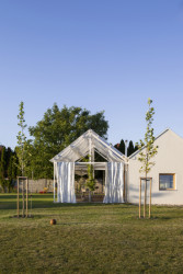 Letní dům, Totalstudio/ Tomáš Tokarčík, Aleš Šedivec